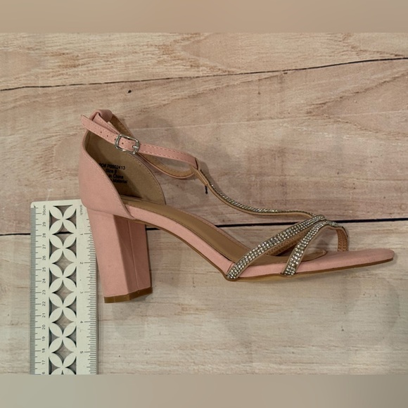 Pink T-Strap suede Block Heel Shoes/size 9 - Picture 6 of 10